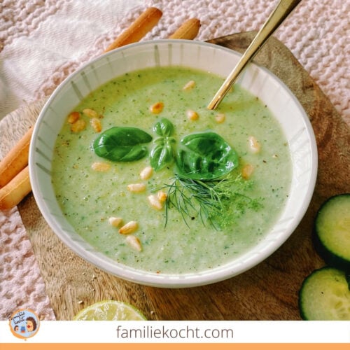 Gurken Gazpacho ♥ kalte Gurkensuppe mit Joghurt Rezept