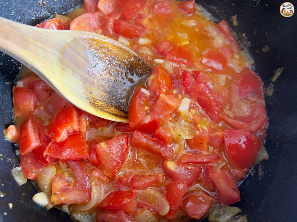 Italienische Tomatensoße aus frischen Tomaten ♥ Rezept