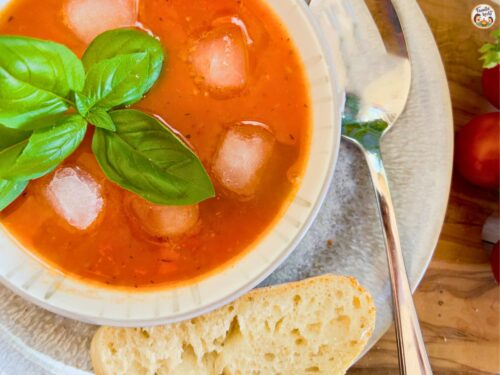 Tomatensuppe aus frischen Tomaten • Familie kocht